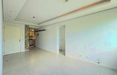 Imagem: O apartamento possui 3 Dormitórios, 1 Banheiro, 1 Vaga na garagem