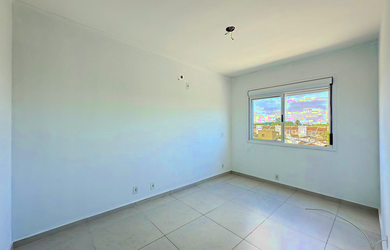 Imagem 2: Apartamento à venda em Porto Alegre-RS, bairro Aberta dos Morros, 3 quartos, 1 banheiro, 1