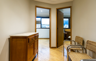 Imagem: A sala comercial possui 2 Banheiros, 1 Vaga na garagem e 31m²