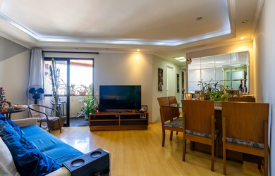 Imagem: O apartamento possui 3 Dormitórios, 1 Suíte, 2 Banheiros