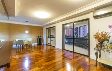 Imagem: O apartamento possui 3 Dormitórios, 3 Suítes, 5 Banheiros