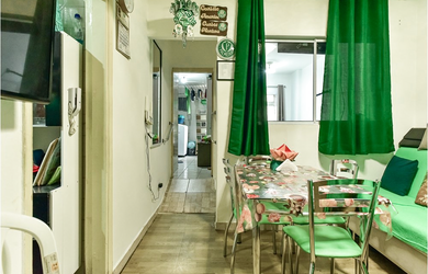 Imagem: O apartamento possui 1 Dormitório, 1 Banheiro, 33m² de Área