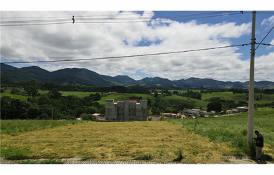 Imagem: O terreno possui 1000m² de Área e está localizado em Centro