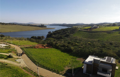 Imagem: O terreno possui 1000m² de Área e está localizado em Centro