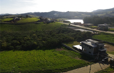 Imagem 2: Terreno à venda em Joanópolis, Centro, 1000m²