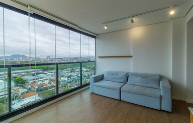 Imagem: O apartamento possui 2 Dormitórios, 1 Suíte, 2 Banheiros