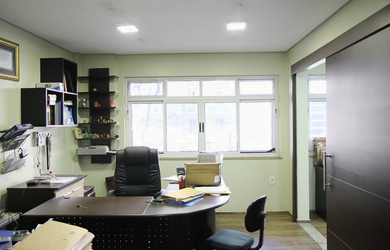 Imagem: A sala comercial possui 1 Banheiro, 54m² de Área Privada e