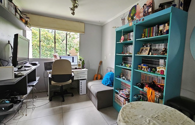 Imagem: O apartamento possui 2 Dormitórios, 1 Banheiro, 1 Vaga na garagem