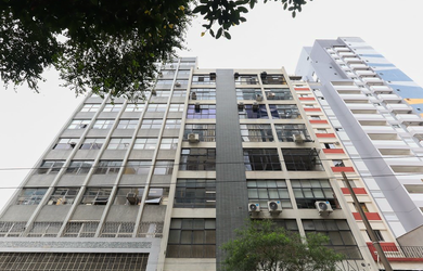 Imagem: A sala comercial possui 136m² de Área Privada e está localizado