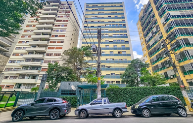 Imagem: O apartamento possui 3 Dormitórios, 1 Suíte, 4 Banheiros