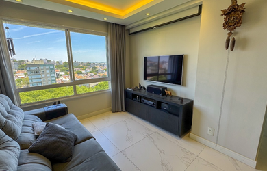 Imagem: O apartamento possui 2 Dormitórios, 1 Suíte, 2 Banheiros