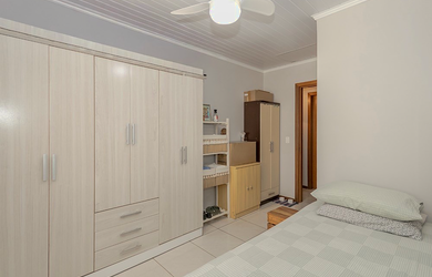 Imagem 2: Oportunidade única: Casa à venda na Hípica, Porto Alegre-RS! 2 quartos, 1 banheiro, 1 vaga