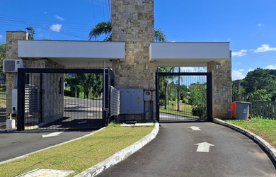 Imagem 13: na Rua Madre Clara. PiscinaeChurrasqueira