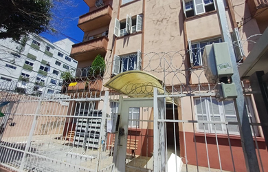 Imagem: O apartamento possui 2 Dormitórios, 1 Banheiro e 69m² de Área