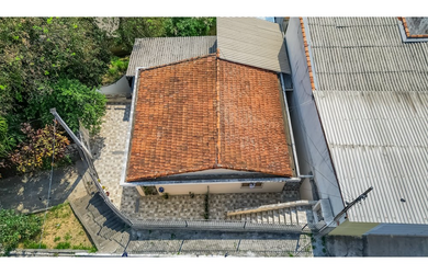 Imagem: O terreno possui 330m² de Área Privada e está localizado