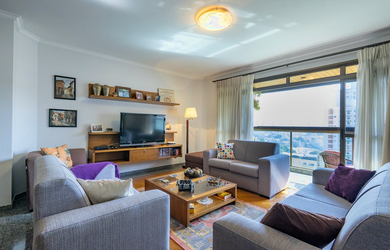 Imagem: O apartamento possui 4 Dormitórios, 2 Suítes, 3 Banheiros