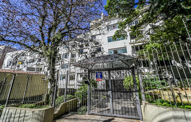 Imagem: O apartamento possui 2 Dormitórios, 1 Suíte, 2 Banheiros