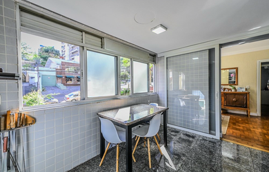 Imagem 5: Apartamento à venda em Porto Alegre, Rio Branco, com 2 quartos, 77m²