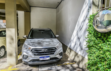 Imagem 9: Apartamento à venda em Porto Alegre, Rio Branco, com 2 quartos, 77m²