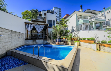 Imagem 13: 5 dormitórios, 5 suíte, 10 banheiro, 4 vagas na garagem