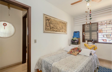 Imagem 12: Casa à venda em Porto Alegre, Moinhos de Vento, com 4 quartos, 174m²