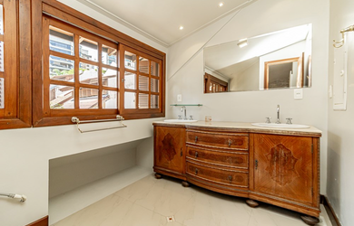 Imagem 16: CASA RESIDENCIAL em Porto Alegre - RS, Bela Vista