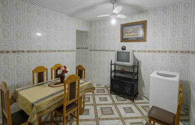 Imagem 15: Casa à venda em Porto Alegre, Menino Deus, com 2 quartos, 80m²