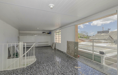 Imagem 7: Casa à venda em Porto Alegre, Jardim Sabará, com 3 quartos, 250m²