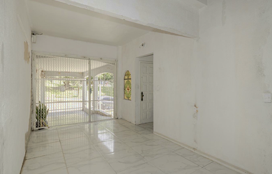 Imagem 9: Casa à venda em Porto Alegre, Jardim Sabará, com 3 quartos, 250m²