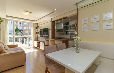 Imagem: O apartamento possui 2 Dormitórios, 1 Suíte, 2 Banheiros