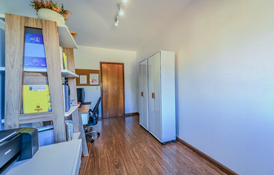 Imagem 9: CASA RESIDENCIAL em Porto Alegre - RS, Tristeza