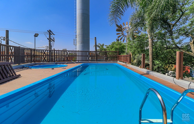 Imagem: A casa em condomínio possui 4 Dormitórios, 1 Suíte, 3 Banheiros