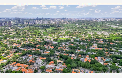 Imagem 13: na Rua Aecri. 