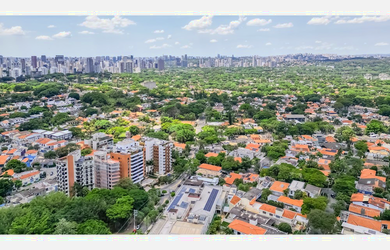 Imagem 12: na Rua Aecri. 