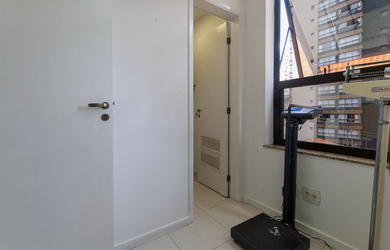 Imagem 7: 4 banheiro na Rua Cubatão