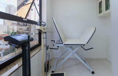 Imagem 9: 4 banheiro na Rua Cubatão