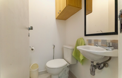 Imagem 13: 4 banheiro na Rua Cubatão