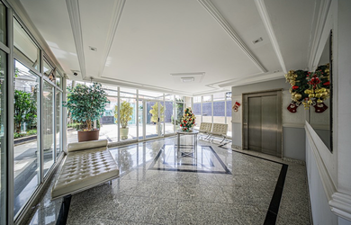 Imagem: O apartamento possui 3 Dormitórios, 3 Suítes, 5 Banheiros