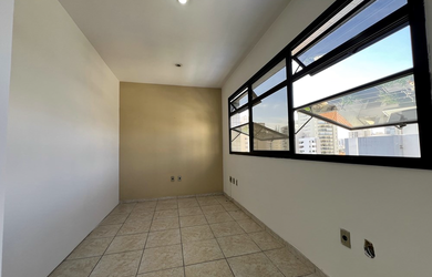 Imagem: A sala comercial possui 1 Banheiro, 40m² de Área Privada e