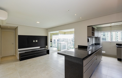 Imagem: O apartamento possui 1 Dormitório, 1 Suíte, 2 Banheiros, 1