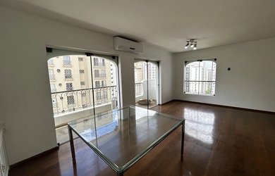 Imagem: O apartamento possui 3 Dormitórios, 1 Suíte, 4 Banheiros