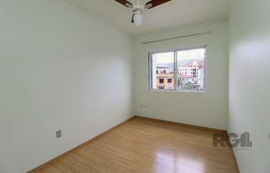 Imagem: O apartamento possui 2 Dormitórios, 1 Suíte, 3 Banheiros