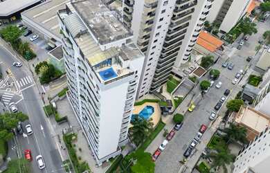 Imagem: O apartamento possui 3 Dormitórios, 1 Suíte, 4 Banheiros