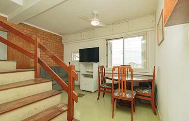 Imagem: O apartamento na cobertura possui 1 Dormitório, 1 Suíte, 2