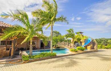 Imagem: A fazenda possui 726m² de Área Privada e está localizado