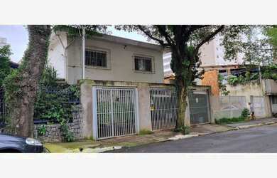 Imagem: A casa e possui 5 Dormitórios, 2 Suítes, 4 Banheiros, 3 Vagas