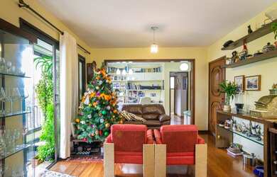 Imagem: O apartamento possui 3 Dormitórios, 1 Suíte, 4 Banheiros