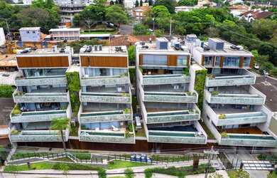 Imagem: O apartamento possui 3 Dormitórios, 3 Suítes, 5 Banheiros