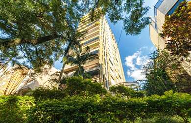 Imagem: O apartamento à venda possui 4 Dormitórios, 2 Suítes, 6 Banheiros