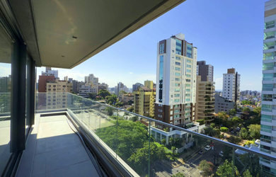 Imagem: O apartamento possui 3 Dormitórios, 3 Suítes, 4 Banheiros